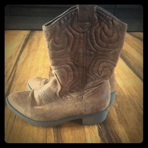 Girl cowboy boots